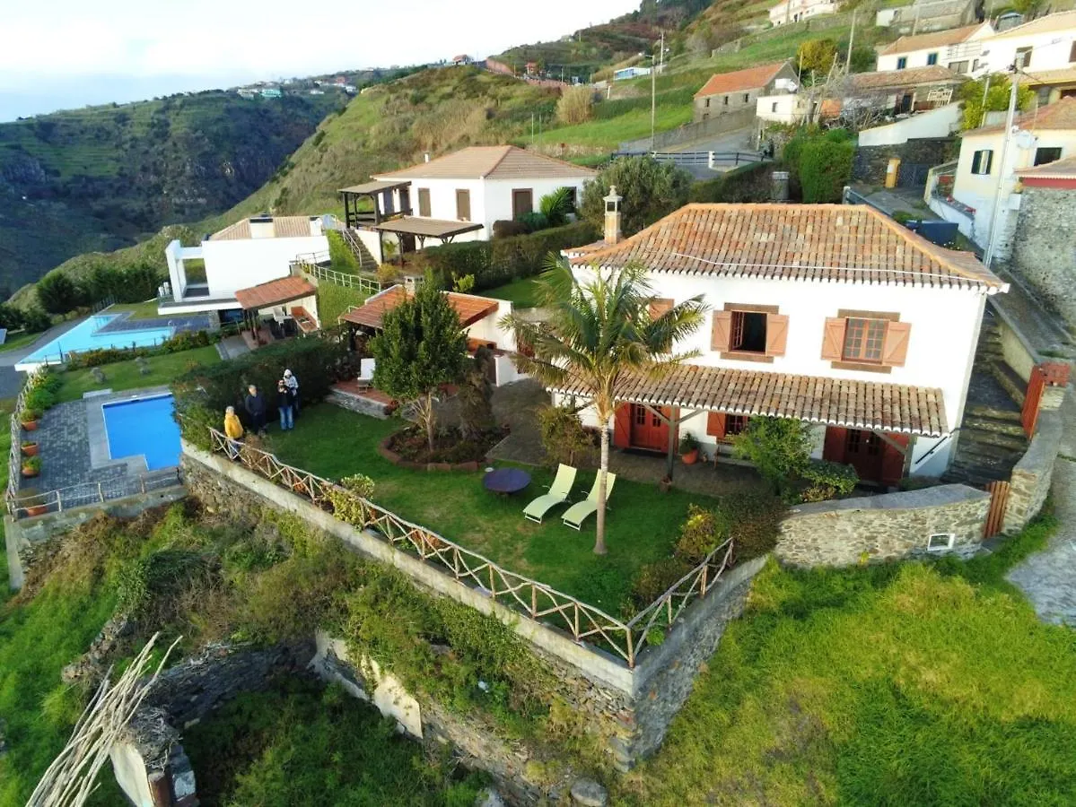 Holiday home Sea-View House In Faja Da Ovelha With Garden And Terrace Villa